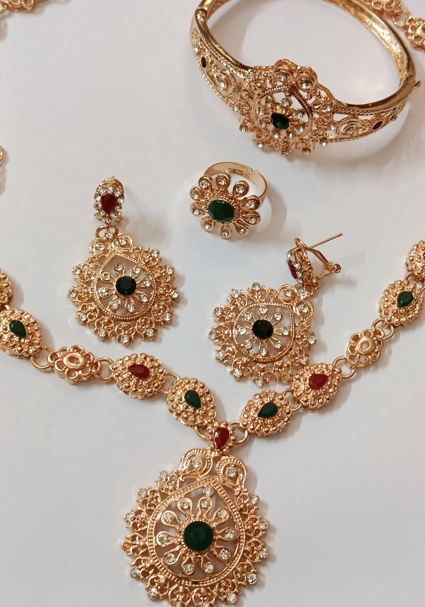 Regal Blossom Heritage Set