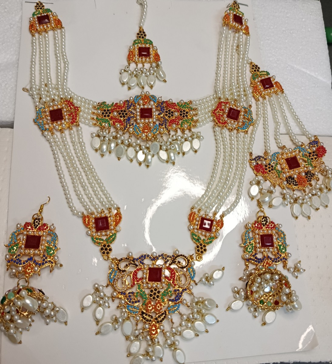 “Royal Peacock Pearl Set”