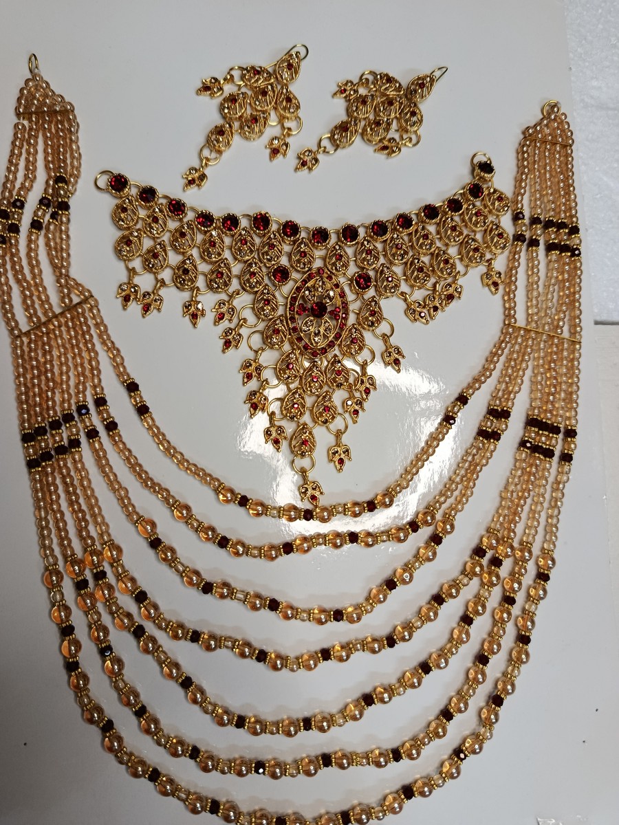 “Empress Ruby Pearl Set”