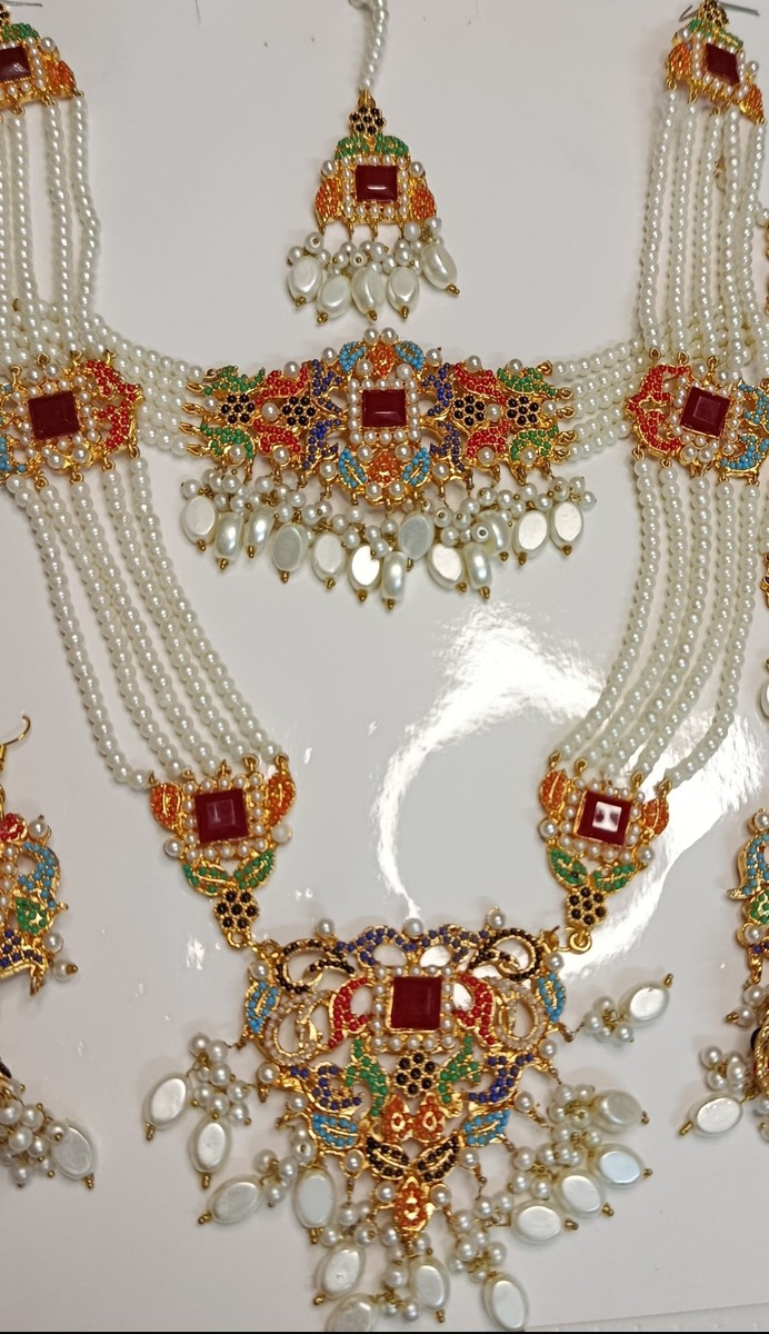 “Royal Peacock Pearl Set”